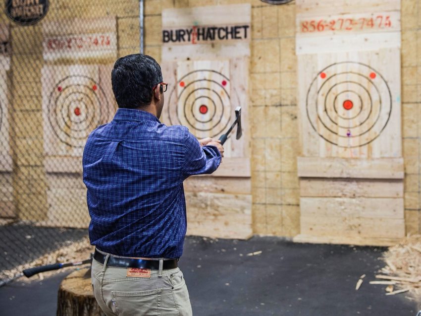 Axtwerfen Darmstadt - Adrenalin & Action erleben