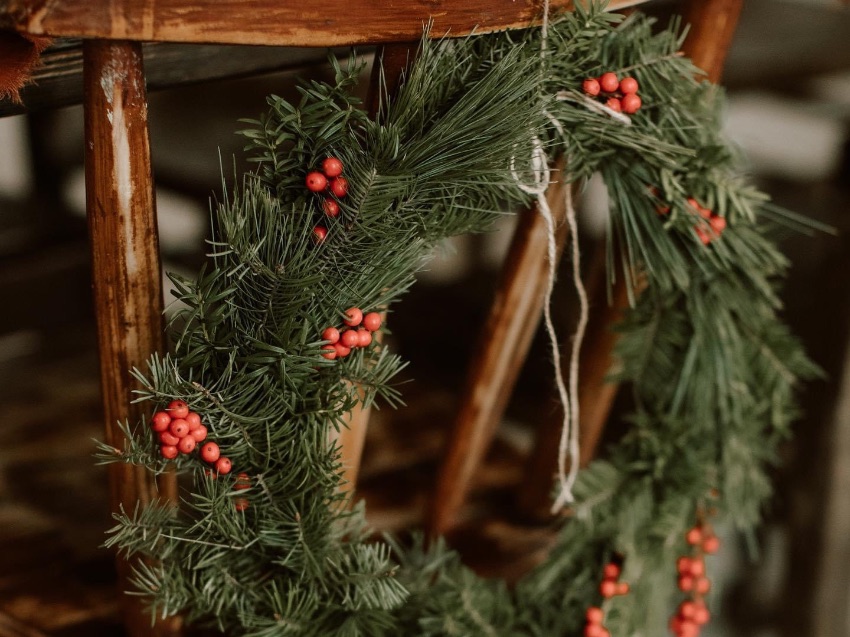 Frischer Türkranz aus Tanne, Kiefer & ilex