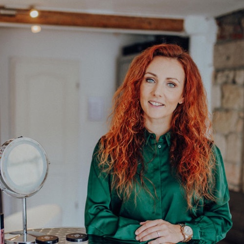 Kirsten Make-up Artist - auf Triviar