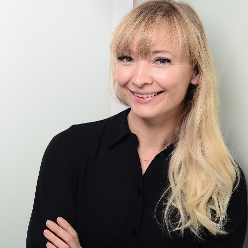 Julia Hergert - BindungLiebeFamilie - auf Triviar